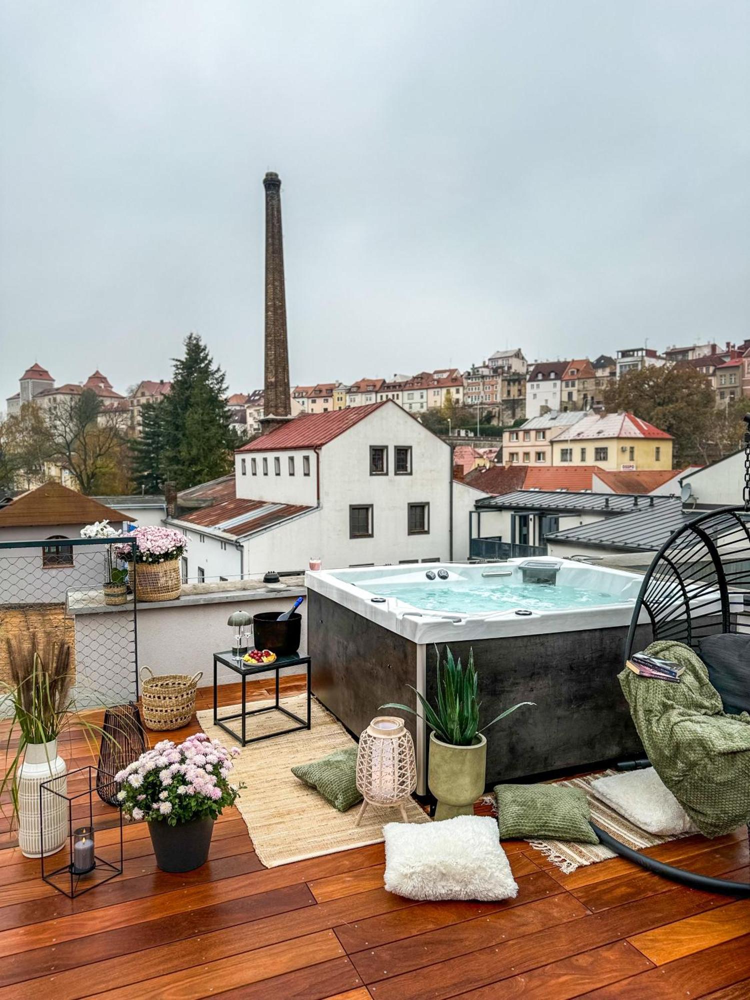 Aparthotel Na Klenici Mladá Boleslav Exteriér fotografie