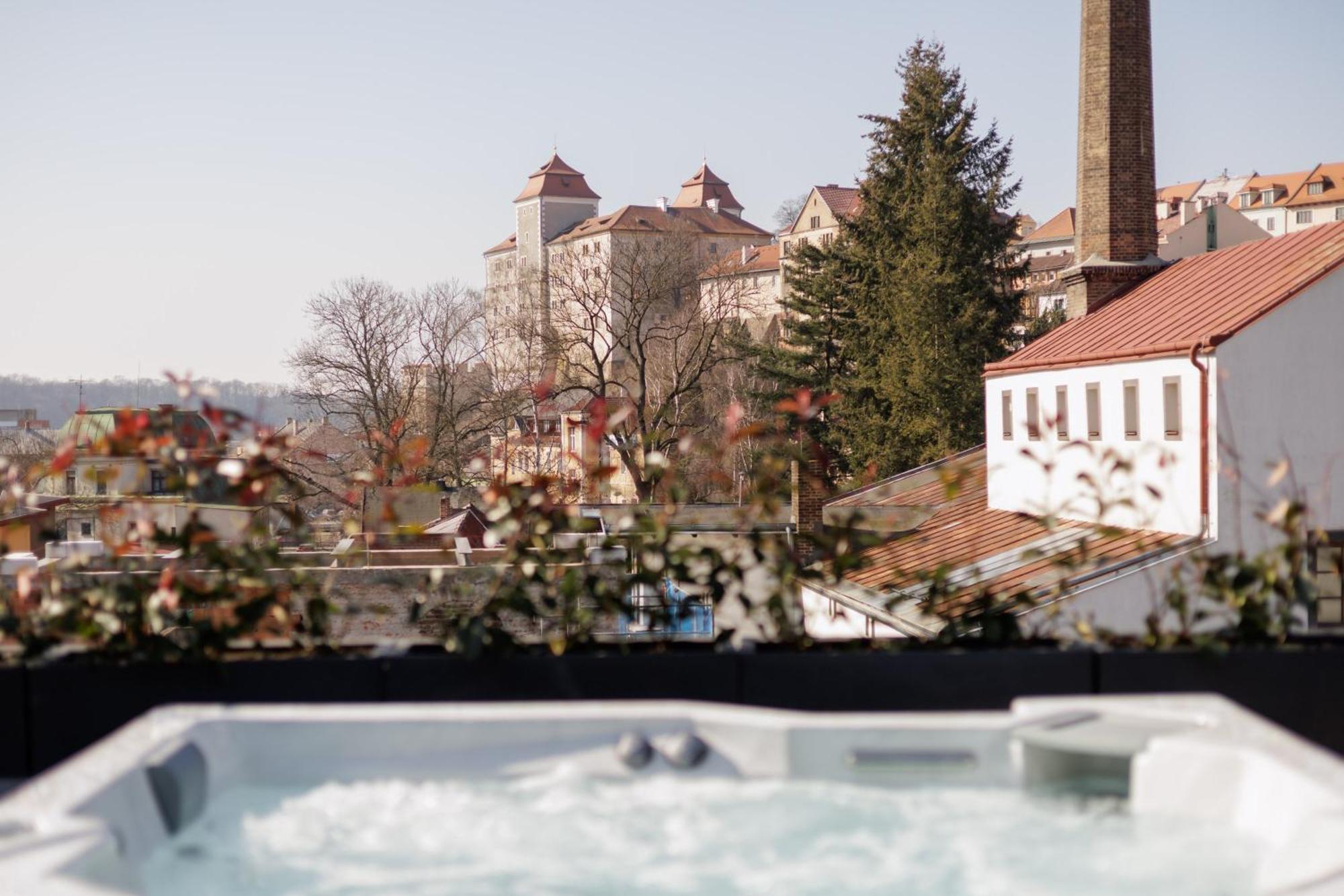 Aparthotel Na Klenici Mladá Boleslav Exteriér fotografie